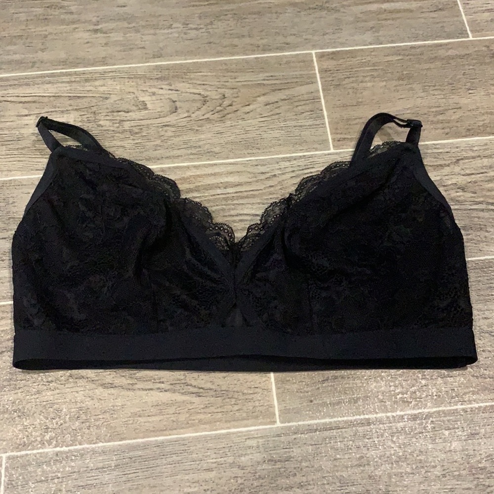 TORRID Black Lace Keyhole Bralette - Picture 5 of 8